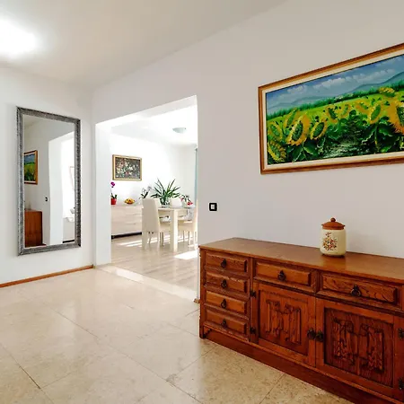 Spacious Holiday In With Terrace