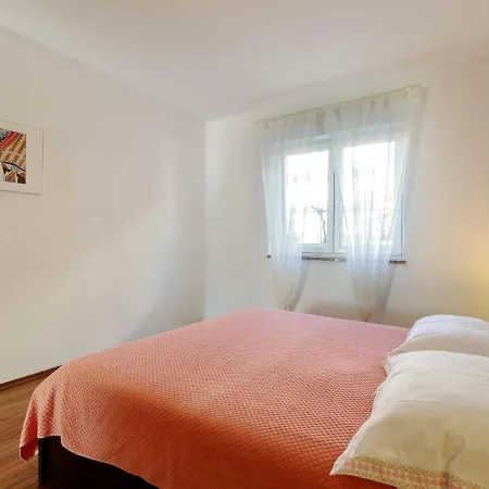 Spacious Holiday In With Terrace